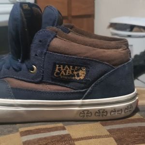 Van's half cab independent